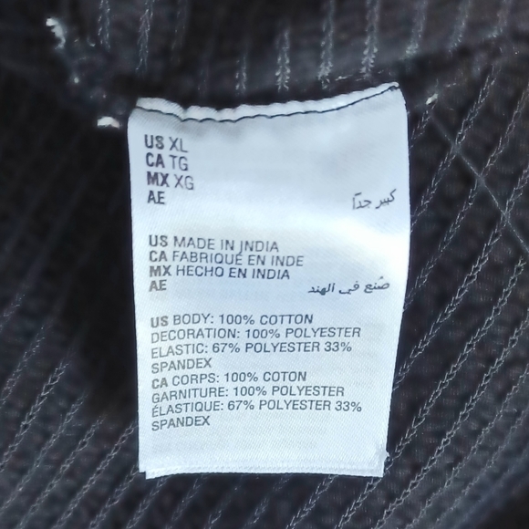 INC XL balloon sleeve cold shoulder top - Picture 7 of 7